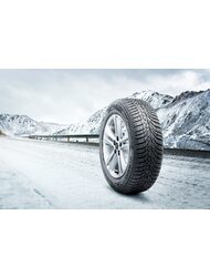 215/45 R18 KUMHO WP72 93V  (D,C,72)